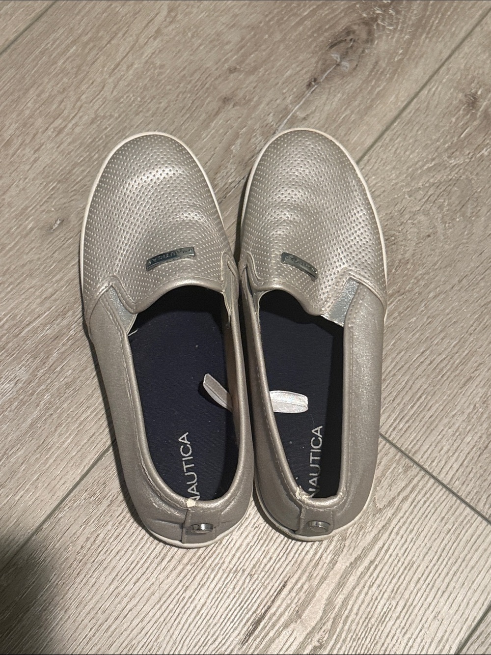 Nautica Women’s Slip-On Loafers in Metallic Beige Size 5